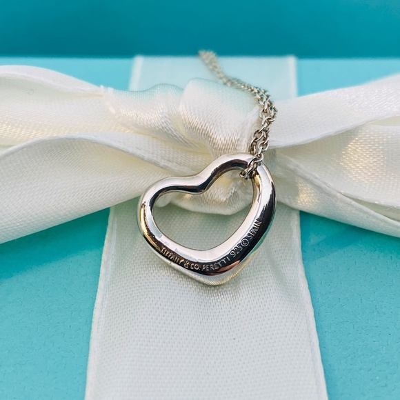Vintage Tiffany & Co 15 mm Elsa Peretti open heart necklace 16” - Picture 3 of 5